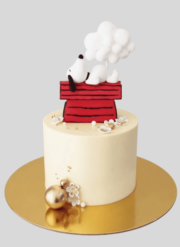 Divine The Peanuts Movie Cake