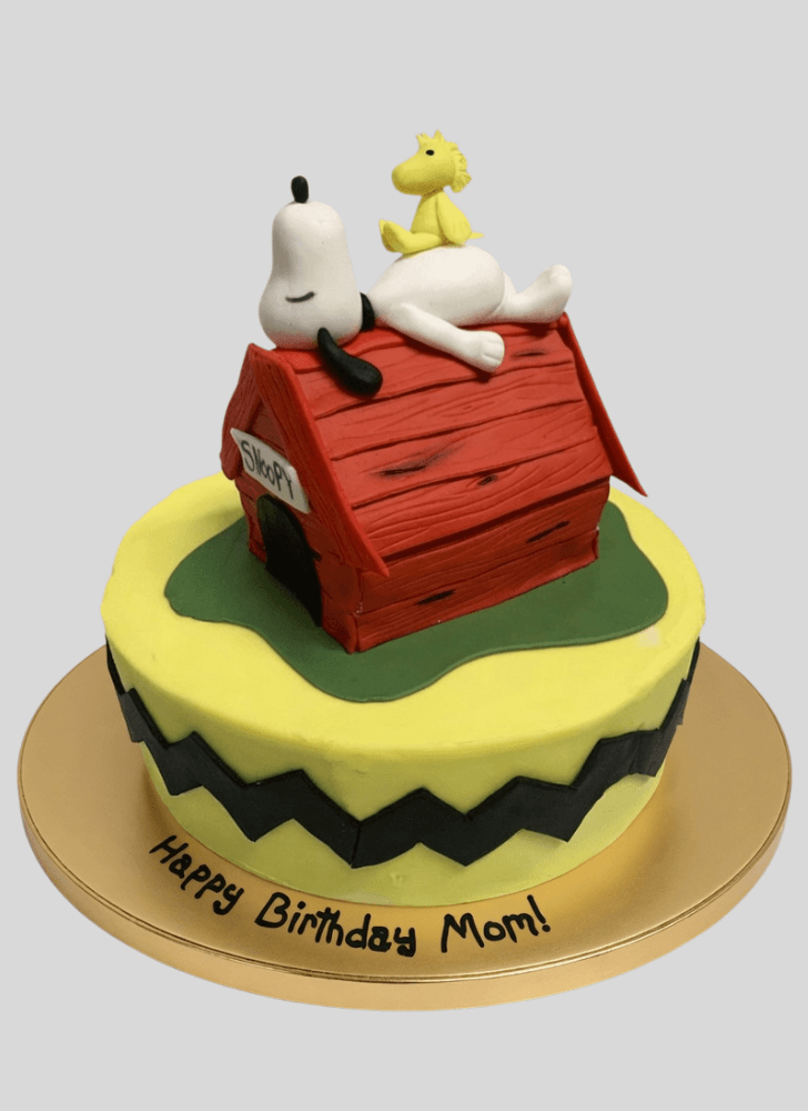 Graceful The Peanuts Movie Cake