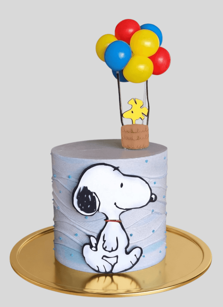 Resplendent The Peanuts Movie Cake