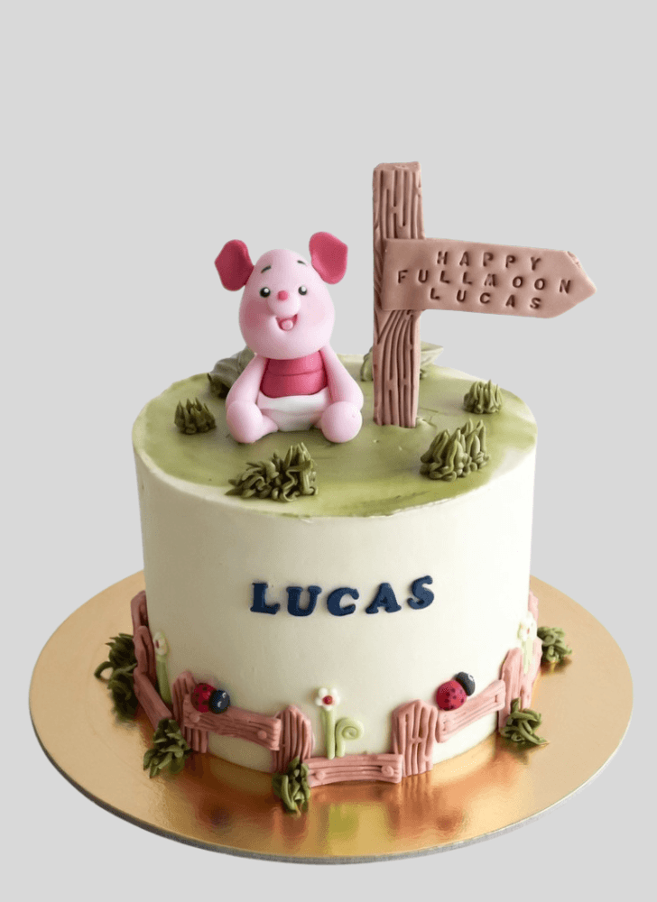 Grand Piglet Cake