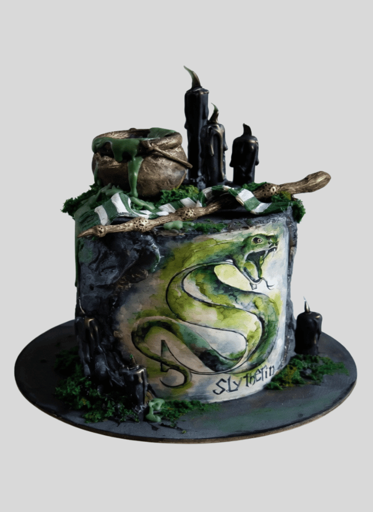 Bewitching Slytherin Cake