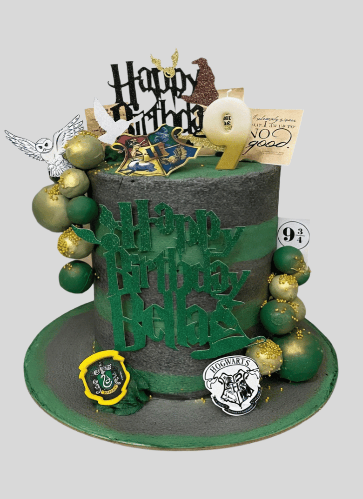 Comely Slytherin Cake