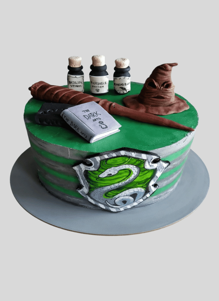 Nice Slytherin Cake