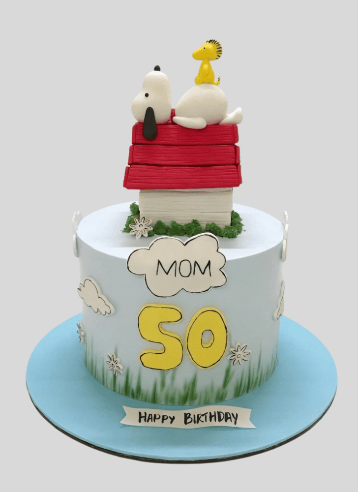 Adorable Snoopy Cake