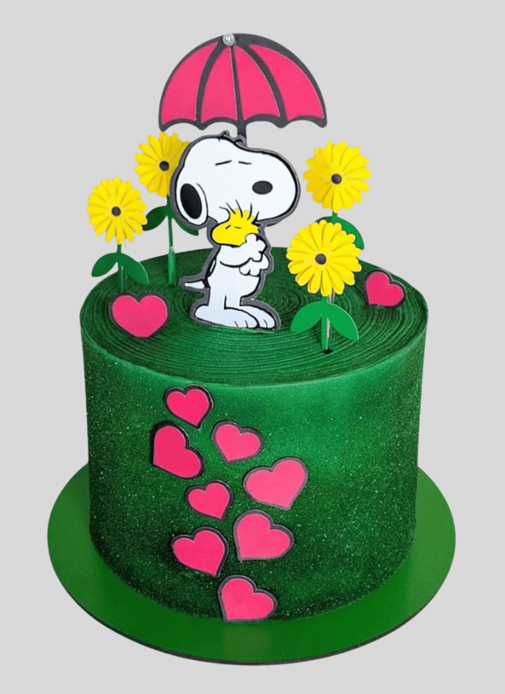 Alluring Snoopy Cake