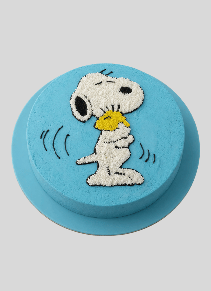 Cute Snoopy Cake