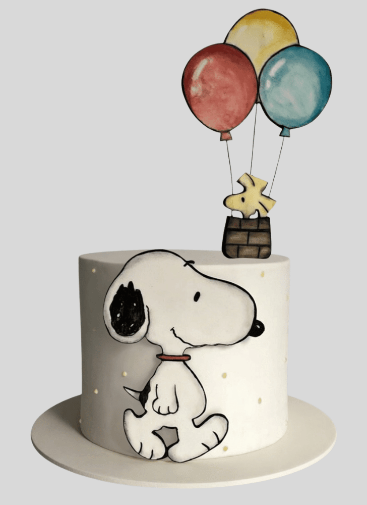 Fascinating Snoopy Cake