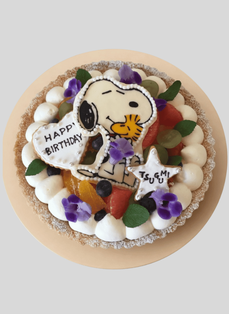 Inviting Snoopy Cake