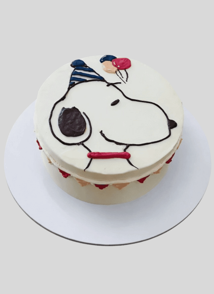 Mesmeric Snoopy Cake