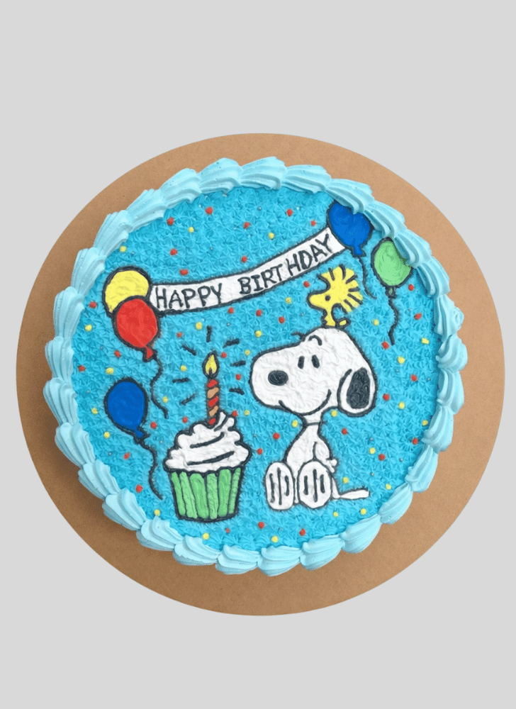 Shapely Snoopy Cake