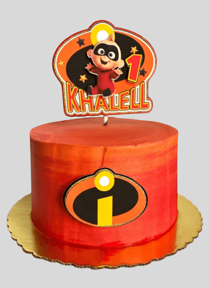 Magnetic The Incredibles Cake