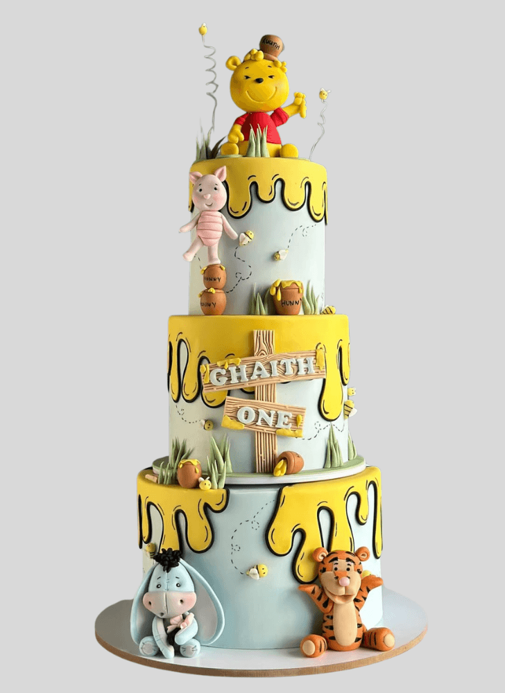 Bewitching Winnie the Pooh Cake