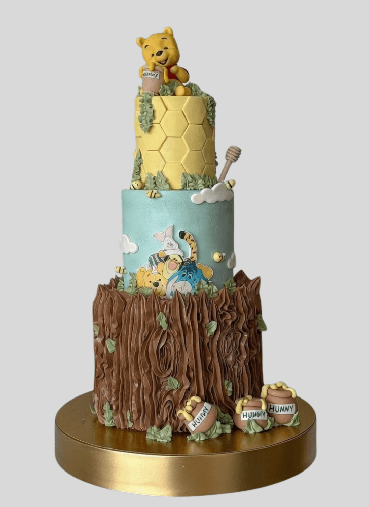Charming Winnie the Pooh Cake
