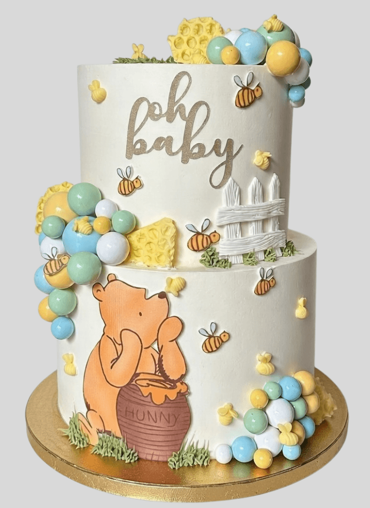 Dazzling Winnie the Pooh Cake