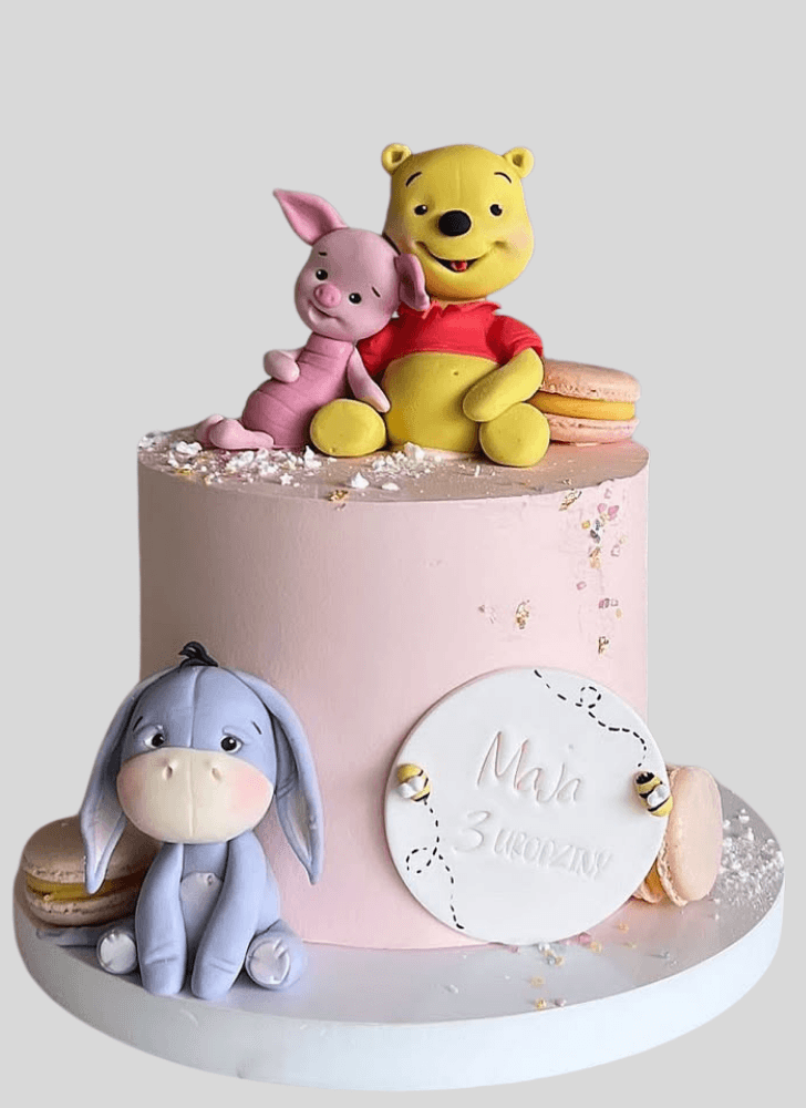 Exquisite Winnie the Pooh Cake