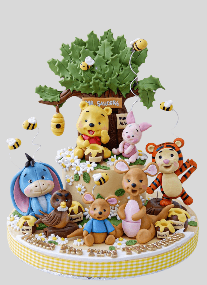 Fascinating Winnie the Pooh Cake