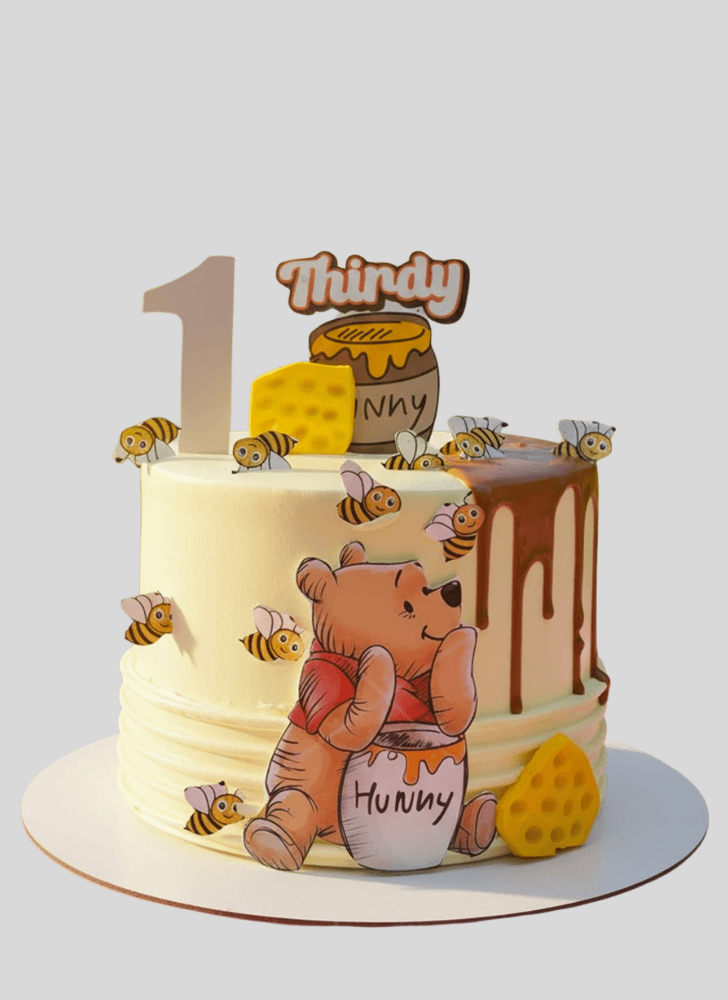 Handsome Winnie the Pooh Cake