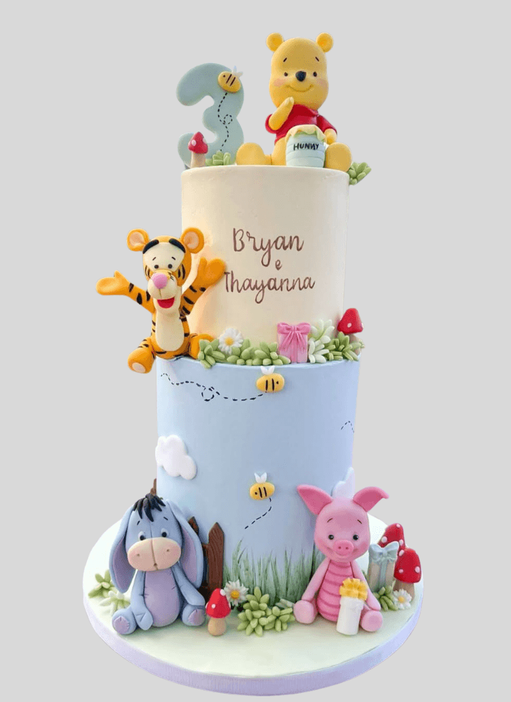 Marvelous Winnie the Pooh Cake