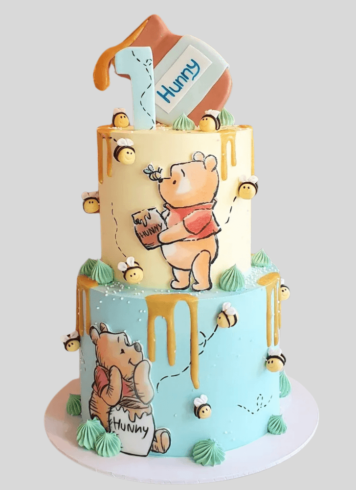 Mesmeric Winnie the Pooh Cake