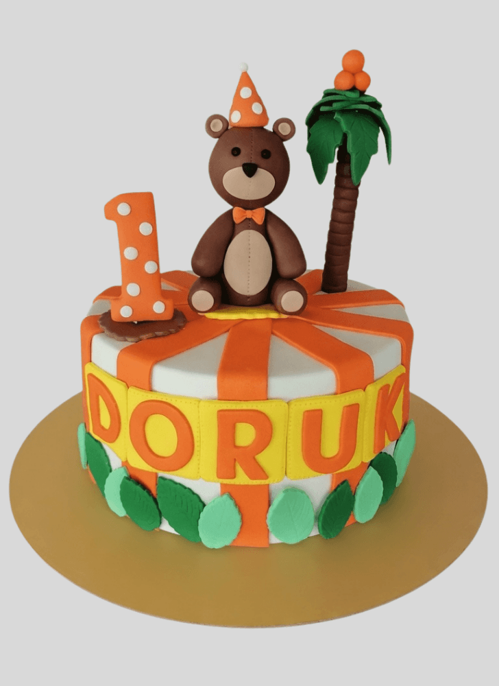 Stunning Bear Cake