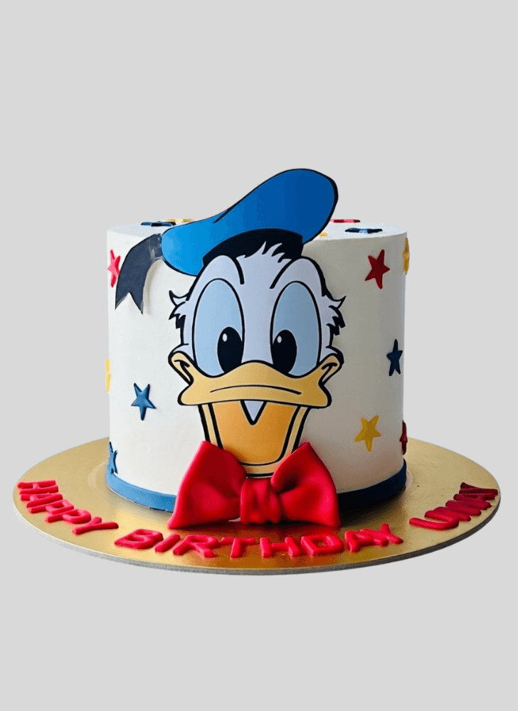 Admirable Donald Duck Cake Design