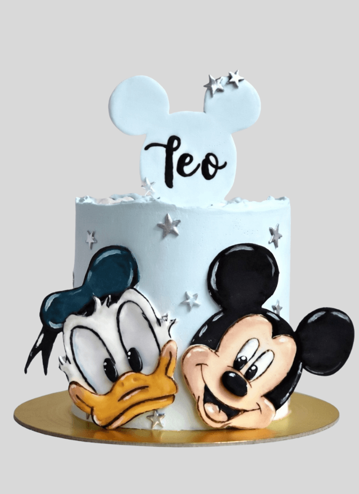 Angelic Donald Duck Cake