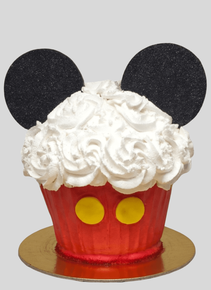 Admirable Fantasia Cake Design