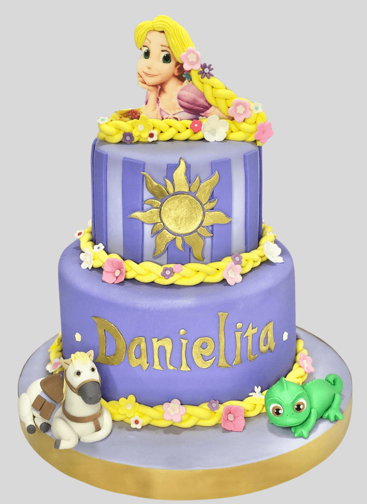 Slightly Tangled Cake