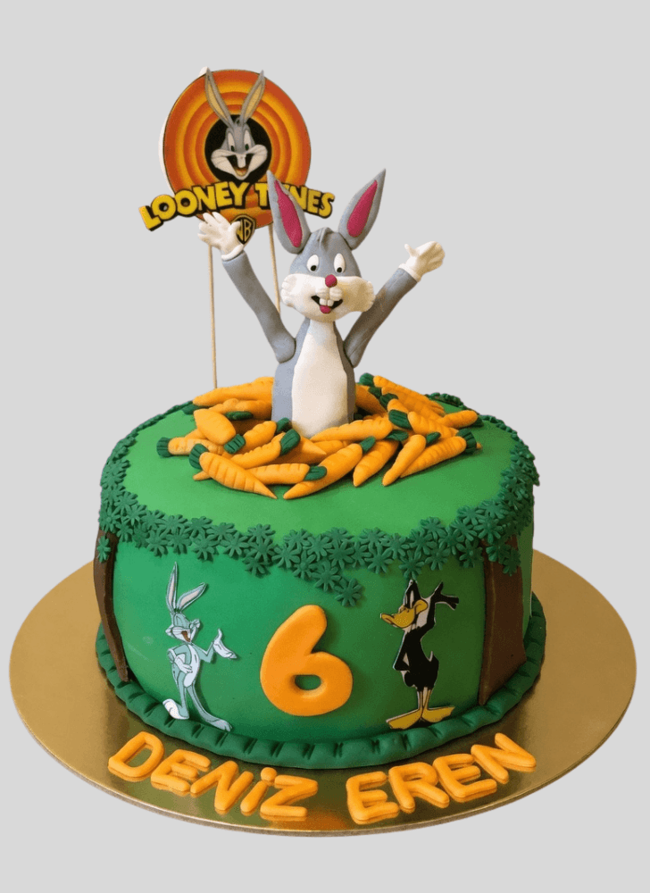 Pretty Bugs Bunny Cake