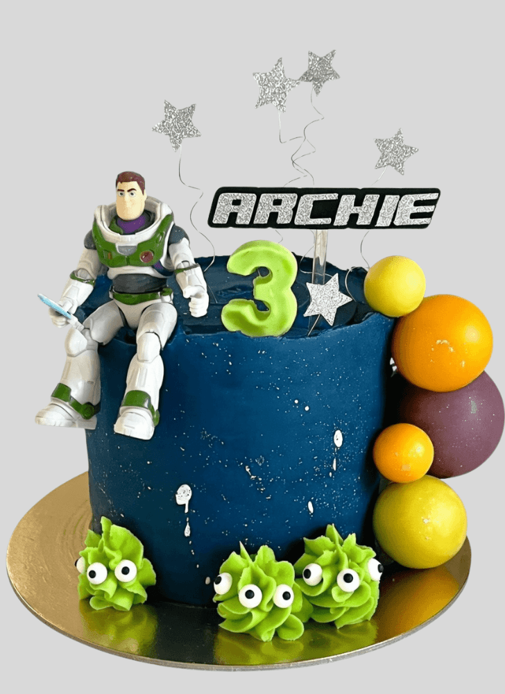 Comely Buzz Lightyear Cake