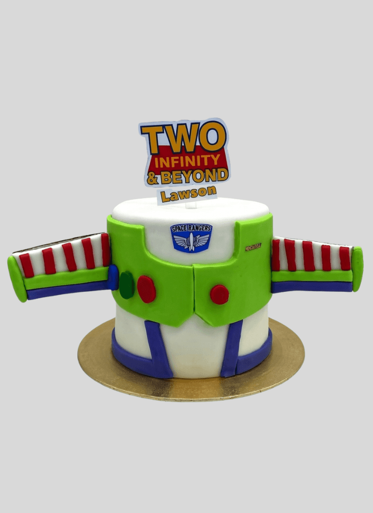 Nice Buzz Lightyear Cake