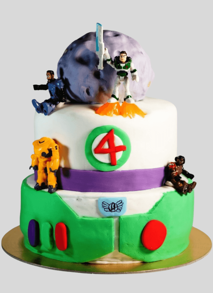Pleasing Buzz Lightyear Cake