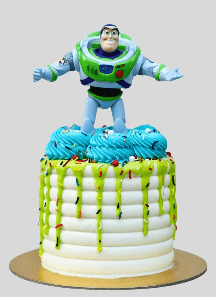 Superb Buzz Lightyear Cake