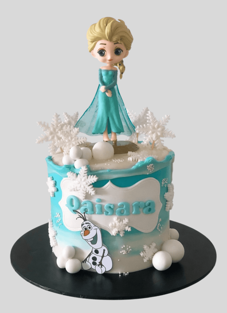 Captivating Disneys Elsa Cake