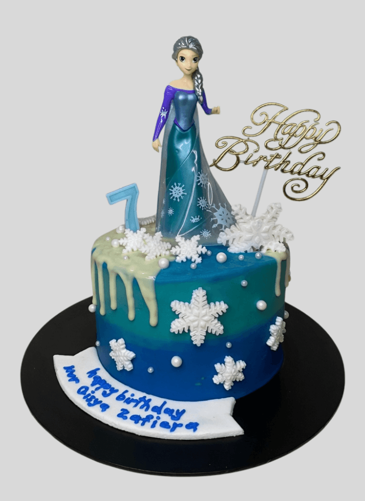 Dazzling Disneys Elsa Cake