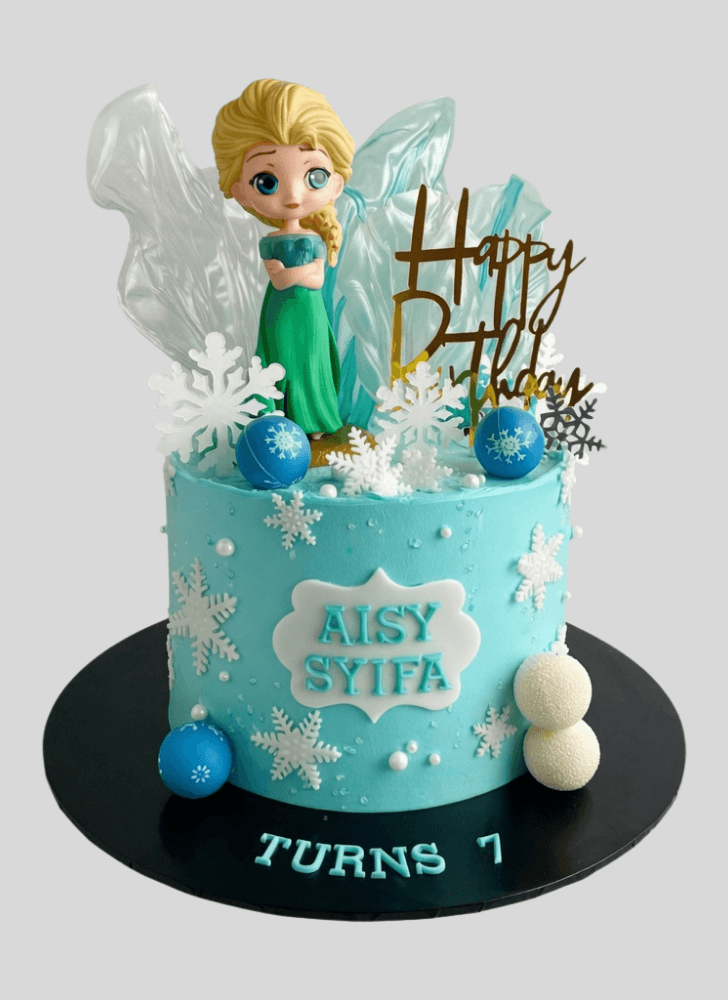 Exquisite Disneys Elsa Cake
