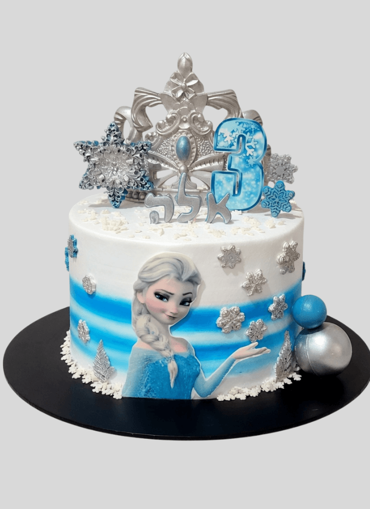 Refined Disneys Elsa Cake