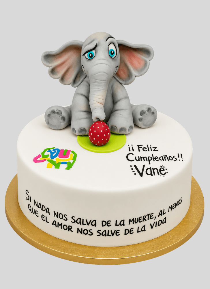 Inviting Horton Hears a Who Cake