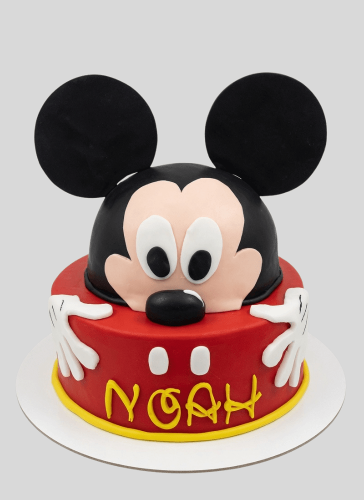 Angelic Micky Mouse Cake