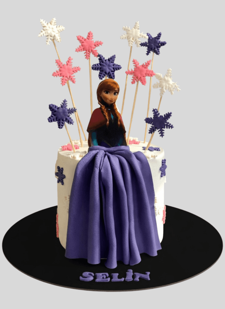 Nice Disneys Anna Cake