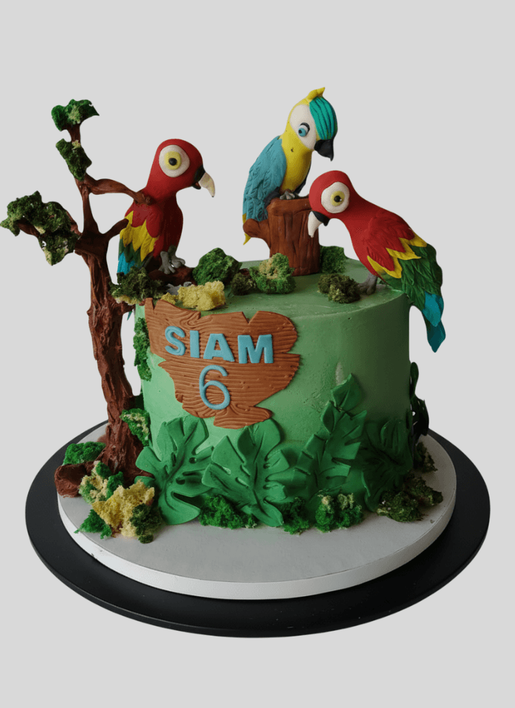 Delightful Parrot Cake