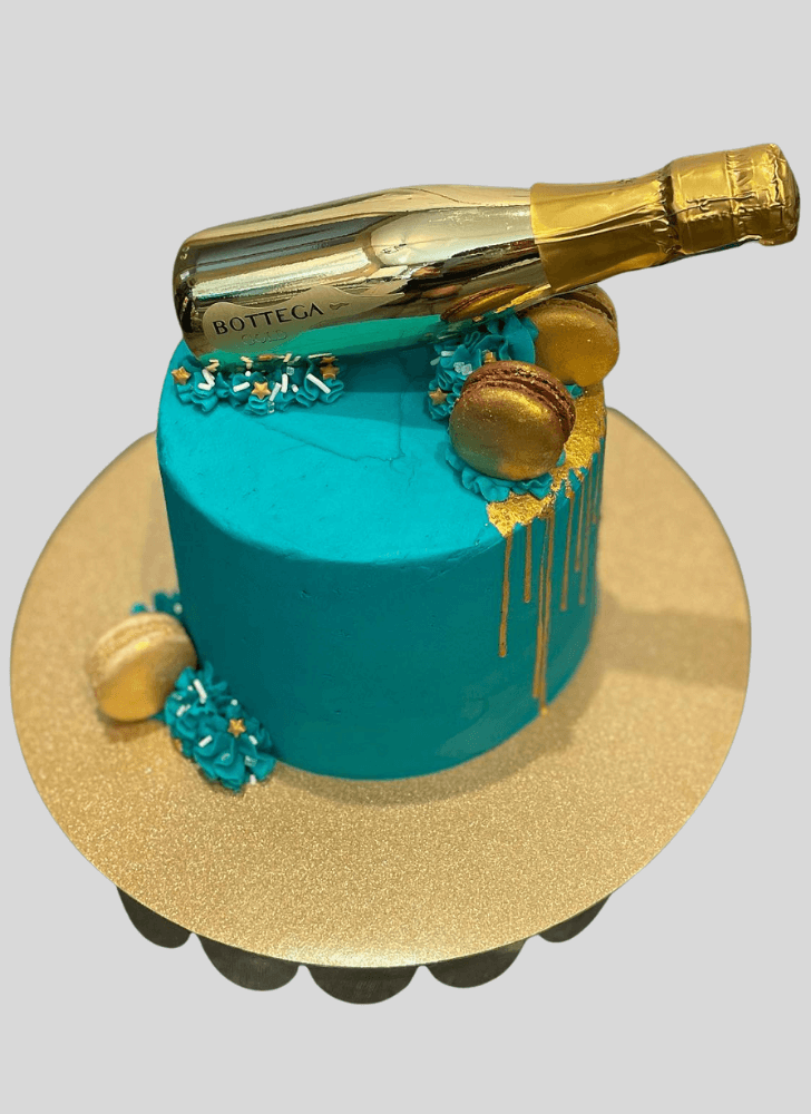 Inviting Bottle Cake