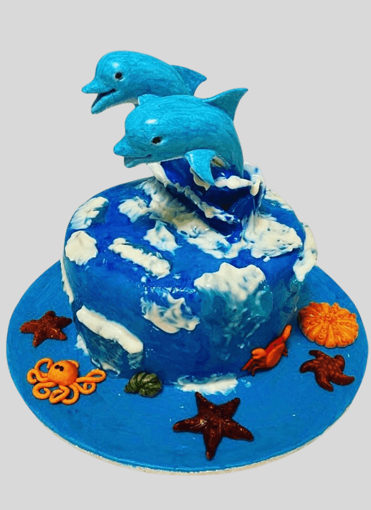 Nice Dolphin Cake
