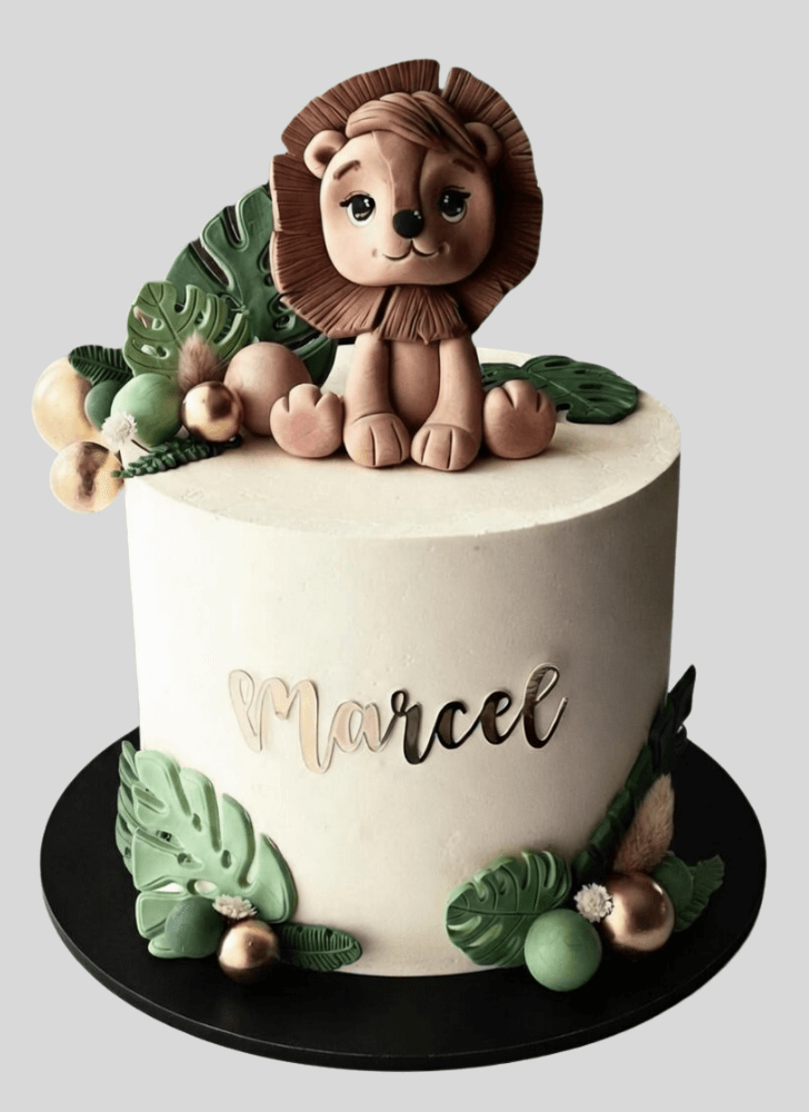 Adorable Lion Cake