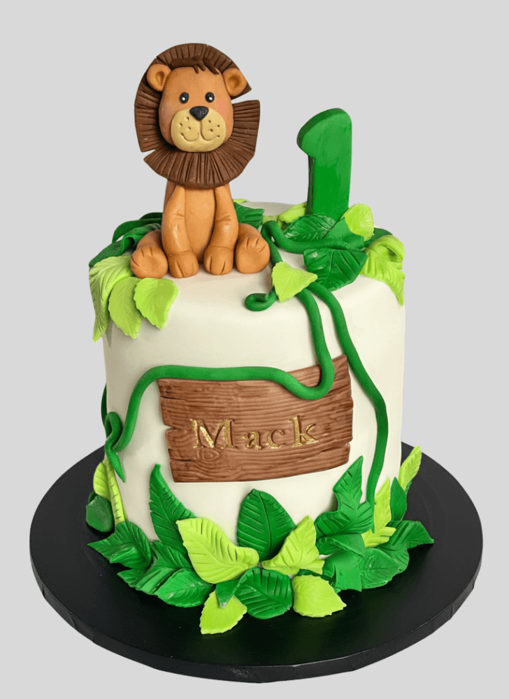 Appealing Lion Cake