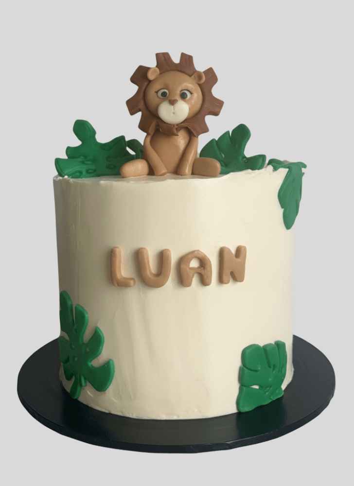 Bewitching Lion Cake