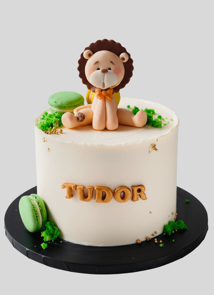 Classy Lion Cake