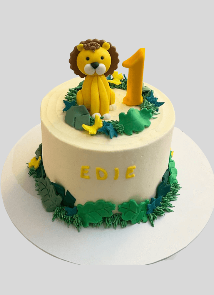 Exquisite Lion Cake