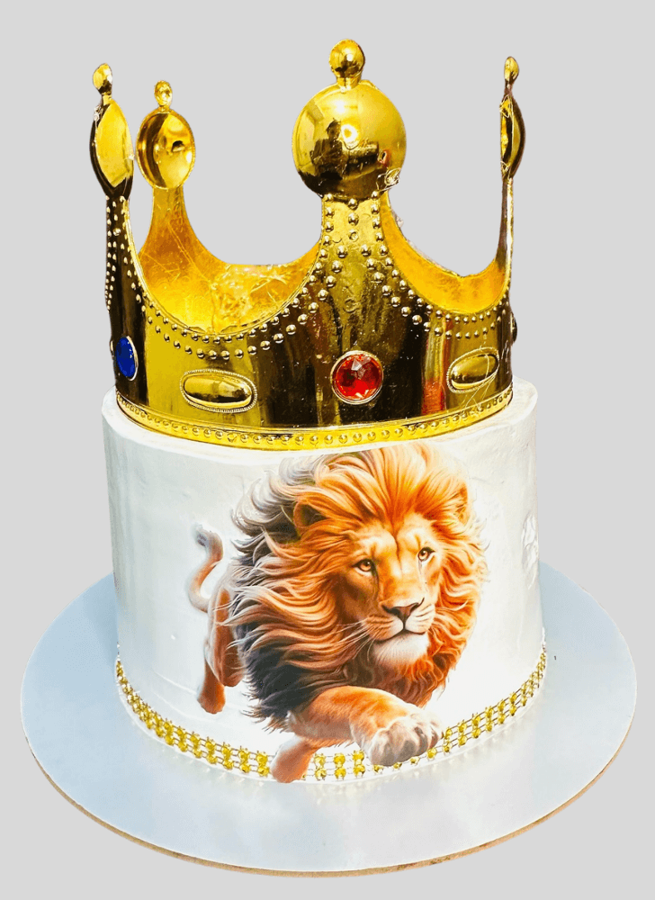 Radiant Lion Cake