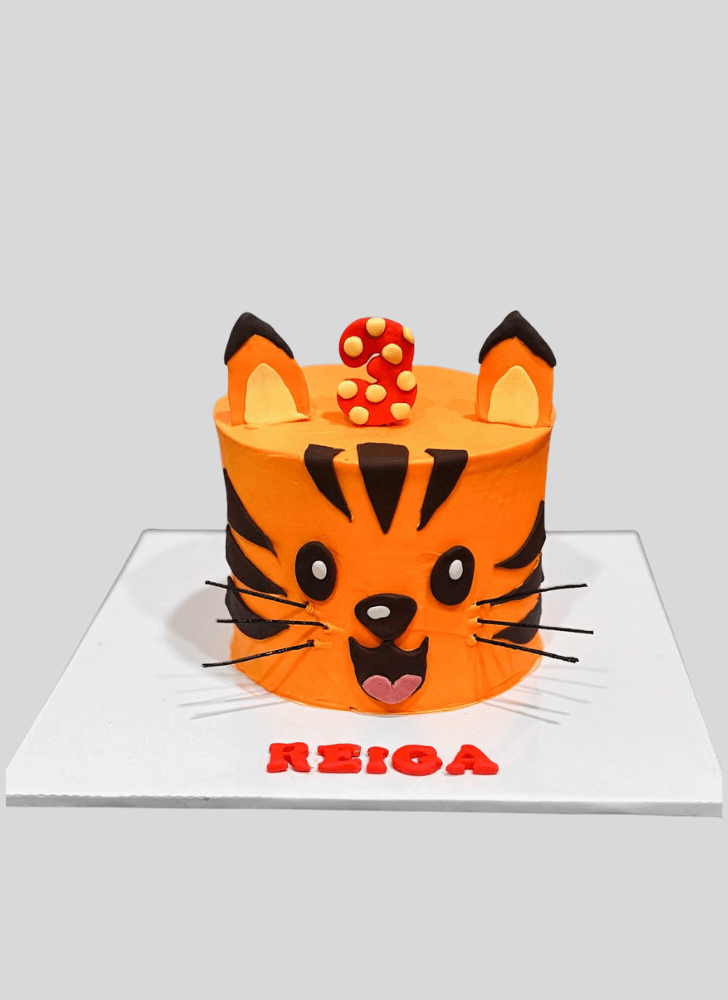 Inviting Tiger Cake